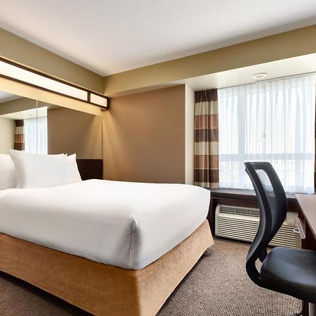 Microtel Inn & Suites By Wyndham Estevan Luaran gambar