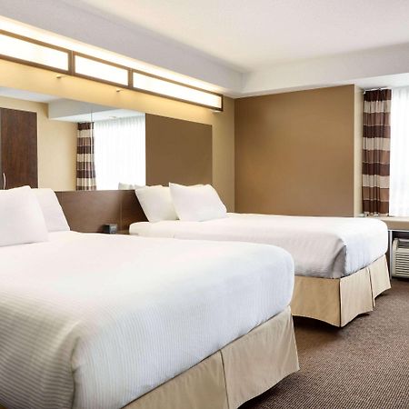Microtel Inn & Suites By Wyndham Estevan Luaran gambar