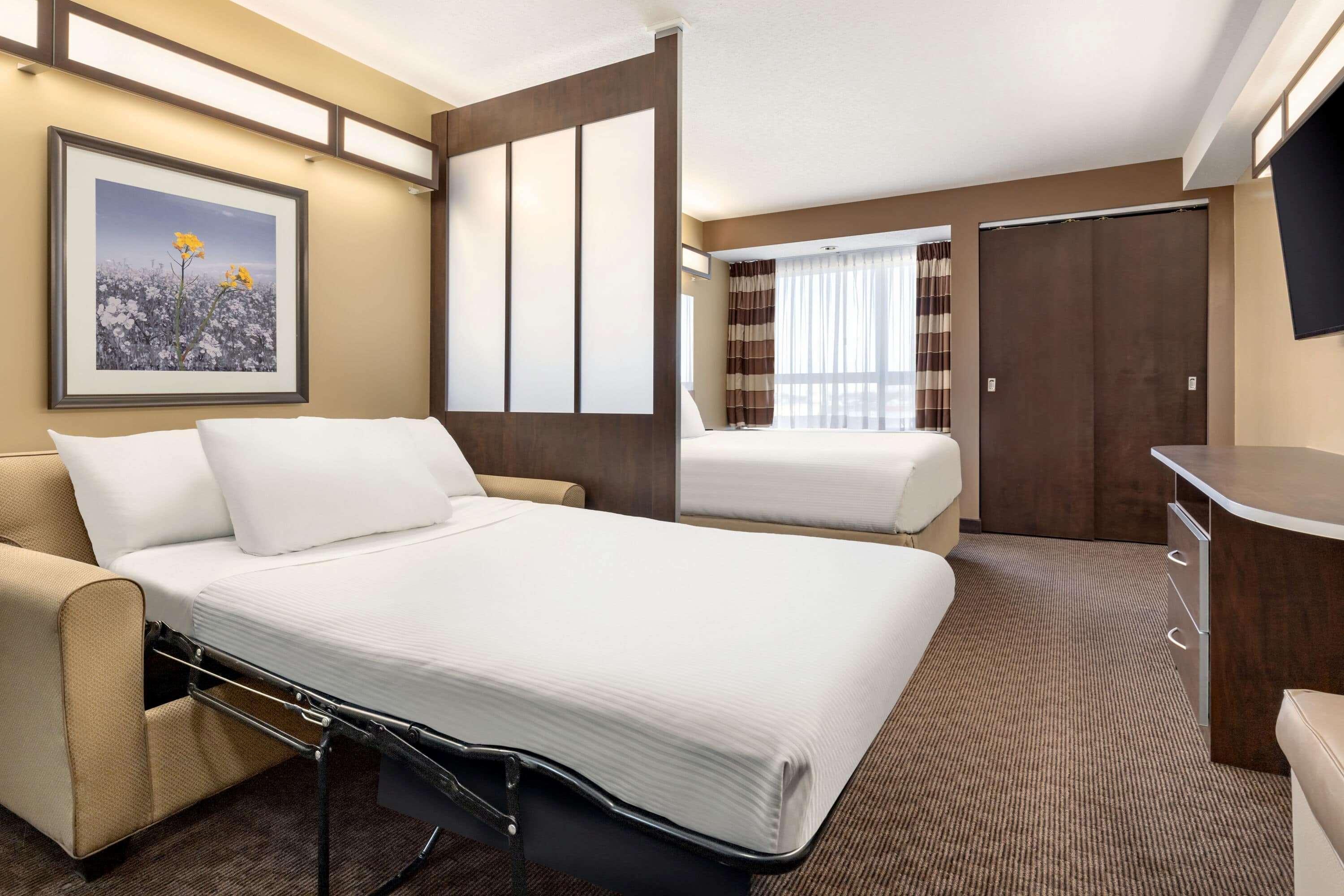 Microtel Inn & Suites By Wyndham Estevan Luaran gambar