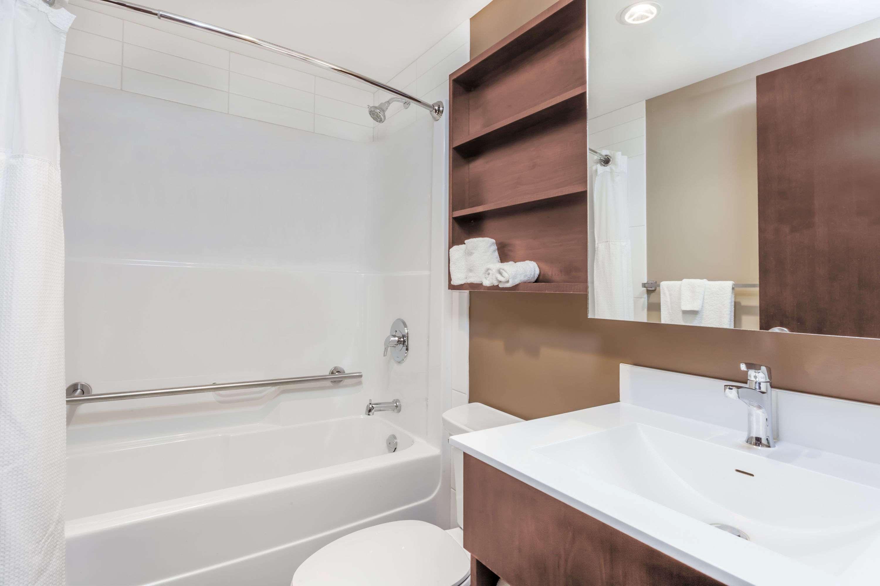 Microtel Inn & Suites By Wyndham Estevan Luaran gambar
